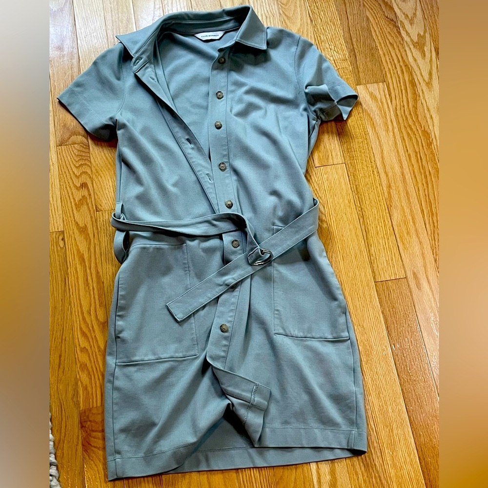 Like new Club Monaco belted polo dress small